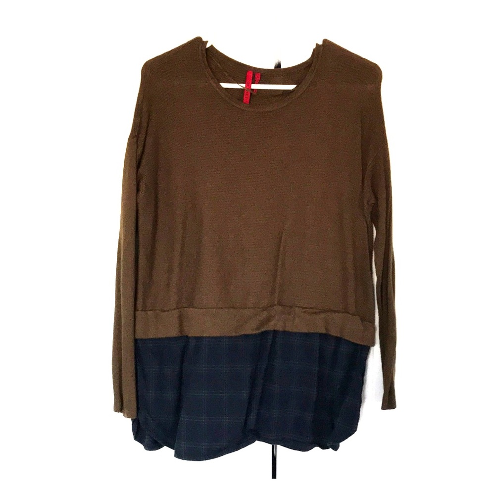 Sweater with plaid detailing